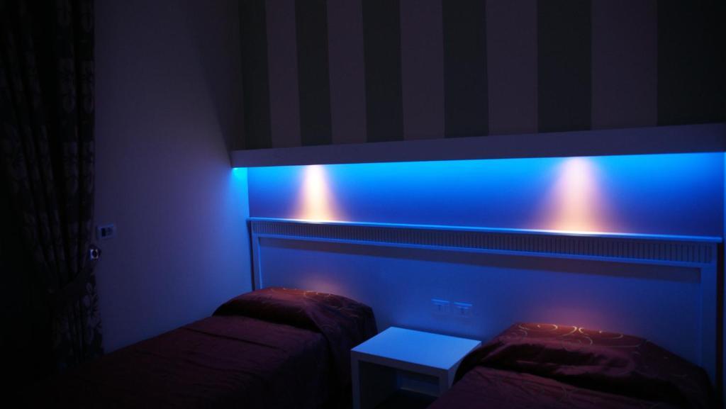Hotel Vila Kerciku Tirana Chambre photo