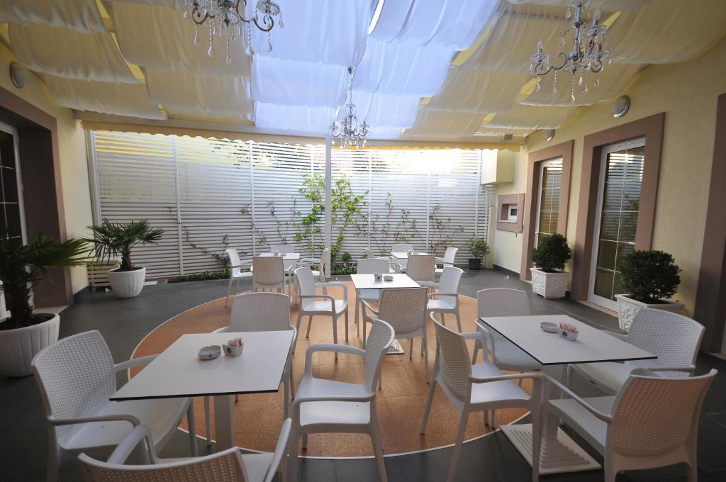 Hotel Vila Kerciku Tirana Extérieur photo